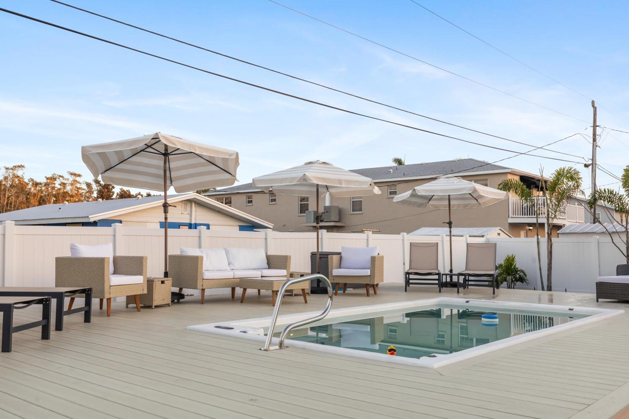 New Dog Paradise - Near The Beach Img & Downtown 브레던톤 외부 사진